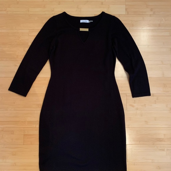 Black Dress - Picture 3 of 5